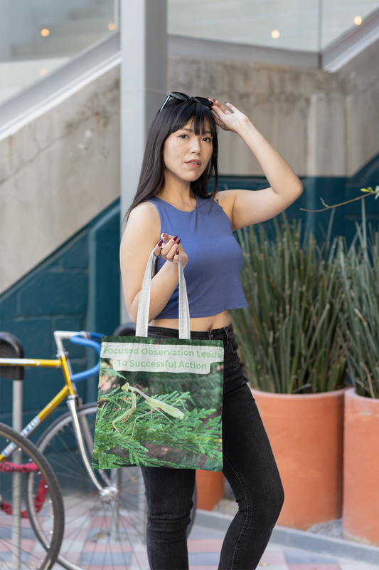 Praying Mantis Tote Bag - Focused Observation & Success Inspirational Quote